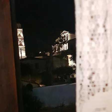 Rum i privatbostad Yiayia's Chalki Town